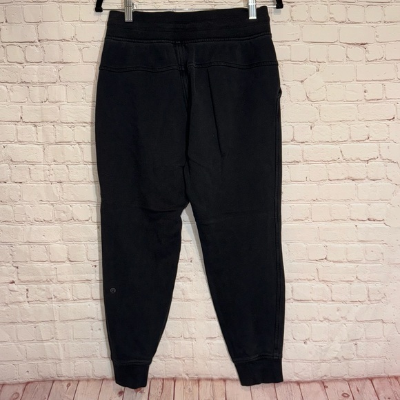 LULULEMON Slim Fit Joggers, Size 6 - Picture 5 of 6